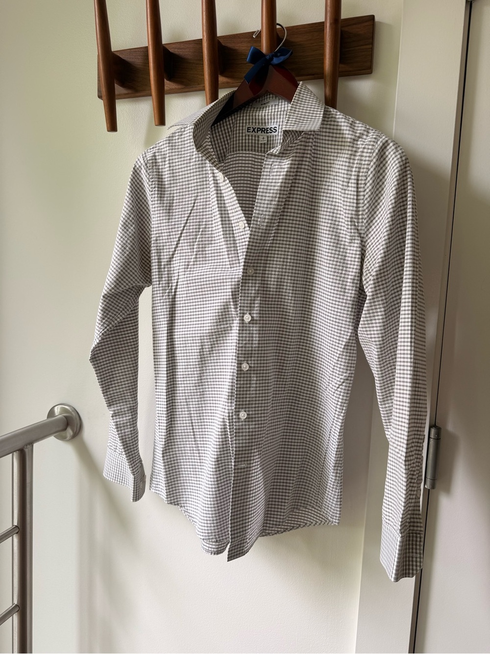 Express Men's Gray and White Micro-Check Dress Shirt